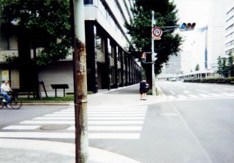 1995_24_ 人も街も骨休め!?.jpg