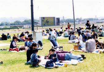 2001_22_お金も稼げる遊園地？.jpg