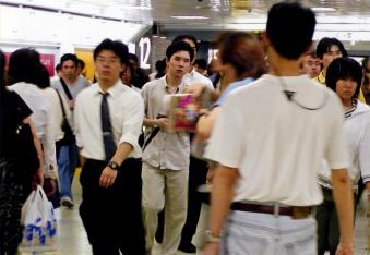 2004_13_「東京」を生きる .jpg